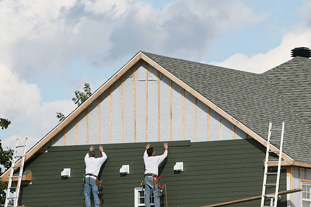 Professional Siding Installation technician working in Marshville, NC